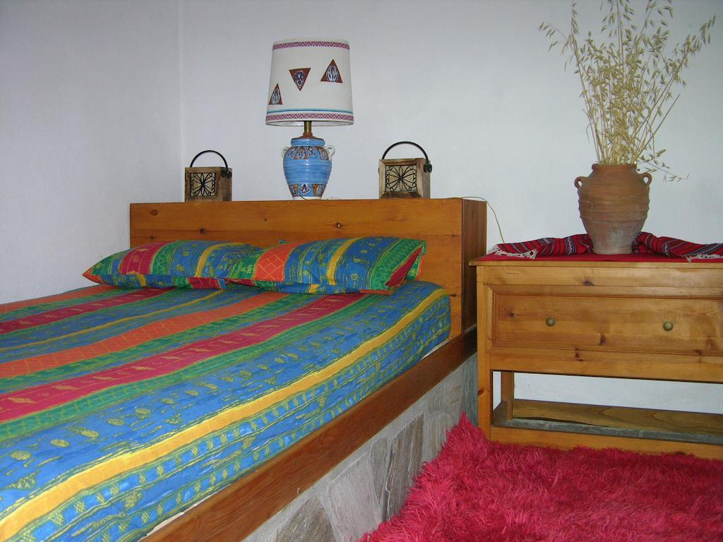 Kyra'S Paradise Potistika Bilik gambar