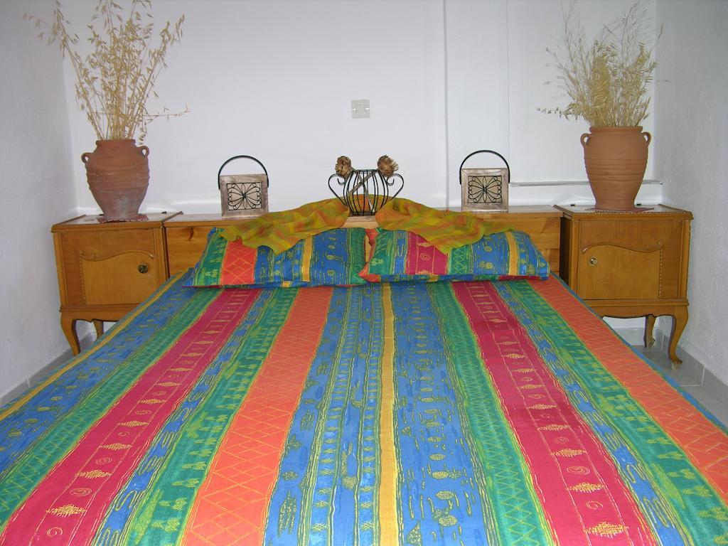 Kyra'S Paradise Potistika Bilik gambar
